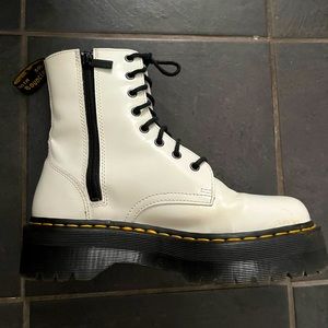 White 1 1/2’’ platform Dr. Marten Boots